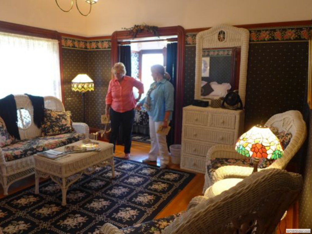 Home Tour 2014 - Daly Inn - 24