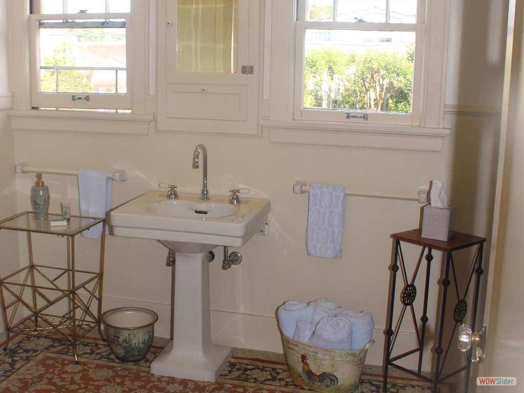 EHS_2016_Home_Tour-2419-F-018